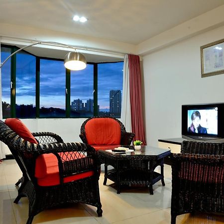 Likas Square - Kk Spacious Homestay Kota Kinabalu Bagian luar foto