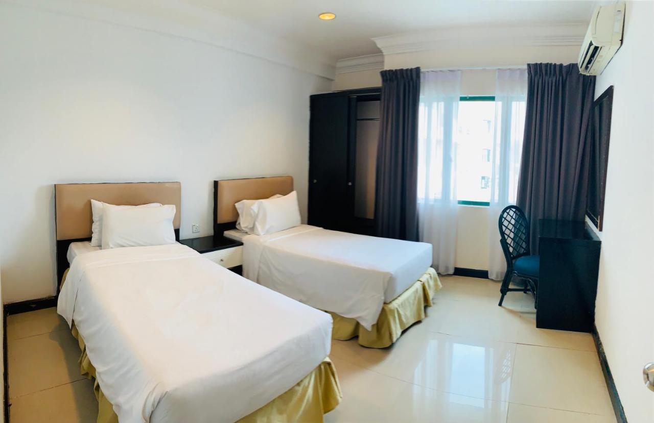 Likas Square - Kk Spacious Homestay Kota Kinabalu Bagian luar foto