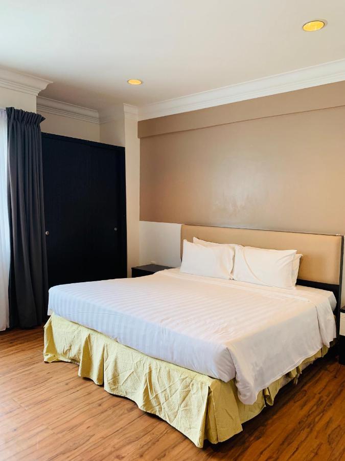 Likas Square - Kk Spacious Homestay Kota Kinabalu Bagian luar foto
